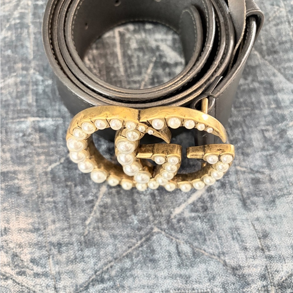 🚩Gucci Black Belt with Gold Pearl Buckle - Picture 4 of 4